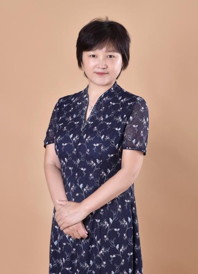 王翠荣 教授 照片